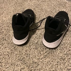 Kyrie basketball shoes